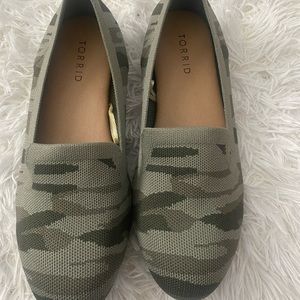 Torrid flat shoe size 8.5 WW never worn